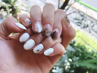 ショート カラー キッズ ネイル マツエク・マツパ illum hicariのネイルデザイン