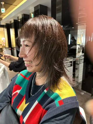 ミディアム レイヤー/艶カラー ROKUのヘアスタイル