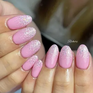 ミディアム ネイル richeri beautyのネイルデザイン