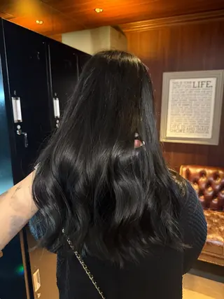 ロング カラー Afinar 乃空(ノア)のヘアスタイル