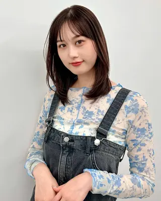 ミディアム カラー ブリーチなし/レイヤ ー特化🌈Tommyのヘアスタイル