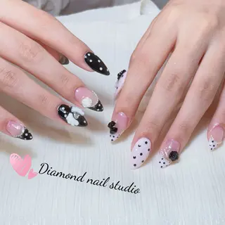 ネイル Diamond Kokona🩷のネイルデザイン