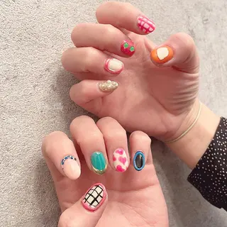 ネイル White lily所属・牧田 雅世のネイルデザイン