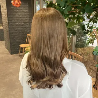セミロング カラー たかはし まいのヘアスタイル