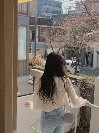 セミロング カラー ブリーチなし🤍透明 感カラー🤍しゅうじのヘアスタイル