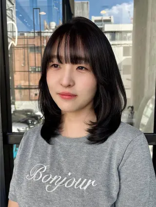 ミディアム MaisonHALU 松浦光咲のヘアスタイル