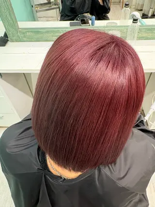 ショート カラー mo neのヘアスタイル