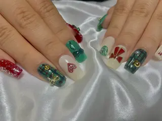 ネイル alma (アルマ)のネイルデザイン