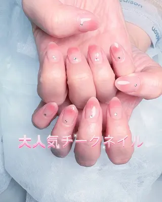 ネイル pink ladyサロン所属・べ にのネイルデザイン
