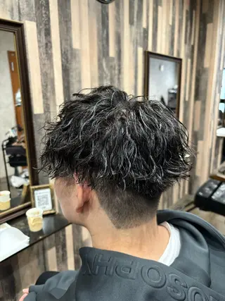 パーマ メンズ EDEN店長／ 短髪／パーマ職人🔥のヘアスタイル
