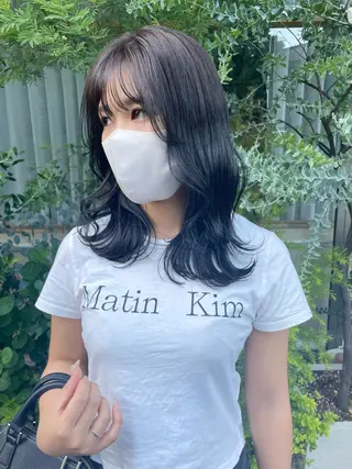 ミディアム merc.🐰澤田 凜のヘアスタイル