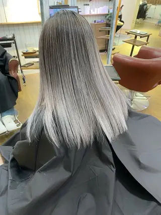 ロング カラー かわさき ともやのヘアスタイル