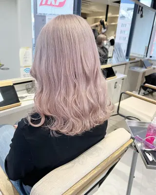 ミディアム デザイン🥇複雑履歴 ハイトーン特化のヘアスタイル