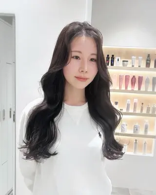 ロング ミディアムヘア Chifumiのヘアスタイル