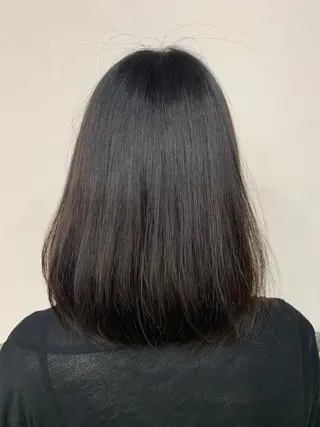 ミディアム 安藤 まどかのヘアスタイル