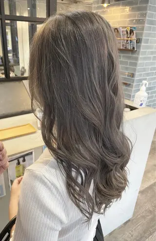 ロング andKおもろまち店 艶ダブルカラー✨のヘアスタイル