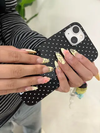 ネイル yuria 🎀海外ネイル🌺のネイルデザイン