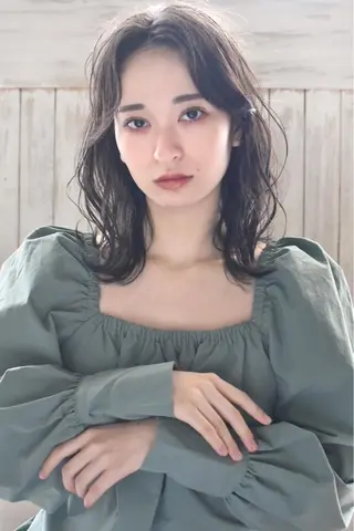 ミディアム 近藤 亮太のヘアスタイル