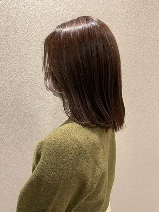 ミディアム KNOWHOW京都所属・トレンド/顔まわり/ レイヤー/グレージュのヘアスタイル