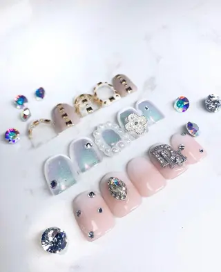 ネイル ちゅるんネイル🪄 耳ツボジュエリー🔗のネイルデザイン