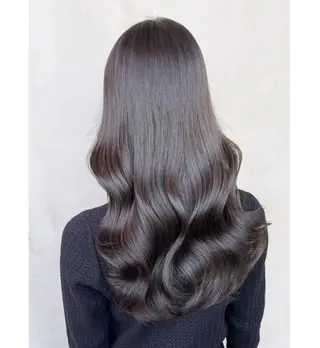 ロング カラー 透明感Color🩶 髪質改善 ユウナ🦋のヘアスタイル