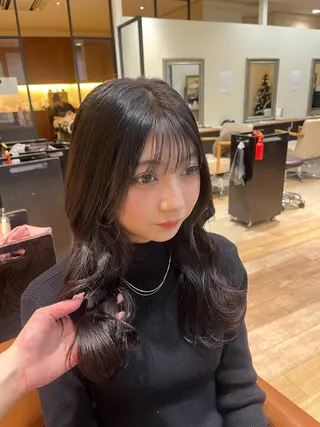 ロング みゆ/ カラーリスト🎀のヘアスタイル