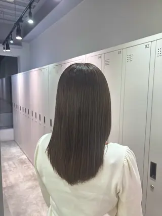 ミディアム Unami shibuya所属・Unami 渋谷 Mayukiのヘアスタイル