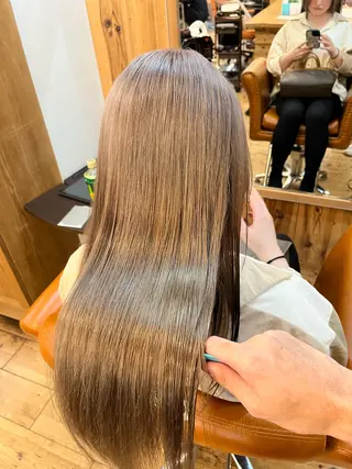 ロング ⚪️髪質改善 縮毛 店長 コウ⚪️のヘアスタイル