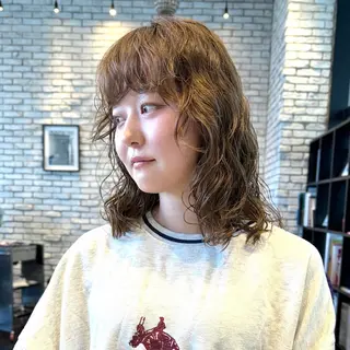 ミディアム パーマ 好光 優香のヘアスタイル