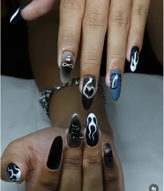 ネイル Lyna 池袋のネイルデザイン