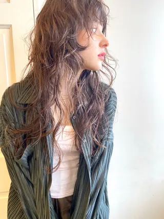 ロング パーマ MION✂️ 似合わせカットのヘアスタイル
