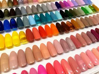 ネイル ルミエナ銀座 リトリートのネイルデザイン