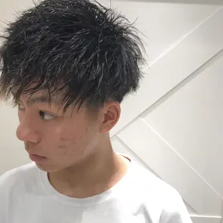 ショート カラー パーマ メンズ 平内 賢人のヘアスタイル