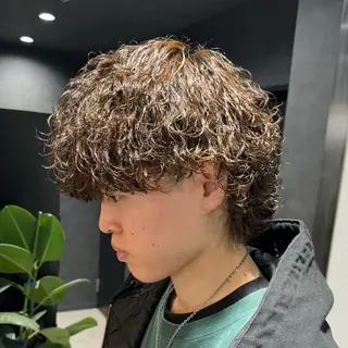 ショート カラー パーマ メンズ 🖤Ayumi🖤 メンズ特化❤️‍🔥のヘアスタイル