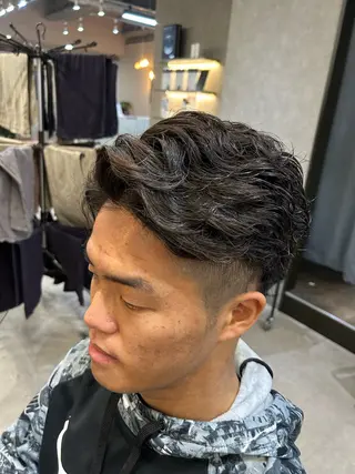 パーマ メンズ フラッグヘアー天神西通り店所属・flag hair レイナのヘアスタイル
