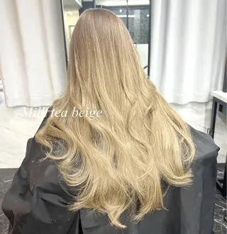 ロング カラー シールエクステ特化 ハイトーン、NANAのヘアスタイル