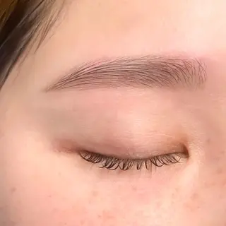 アイブロウ 大人の為のデザイン 🫧Misuzuのマツエク・マツパデザイン