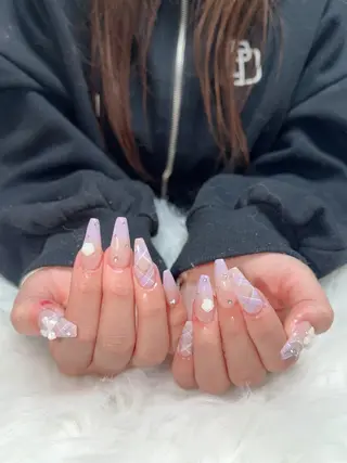 ネイル BERA NAILSのネイルデザイン