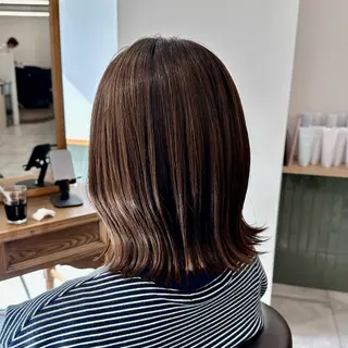 ミディアム カラー ブリーチなし/レイヤ ー特化🌈Tommyのヘアスタイル