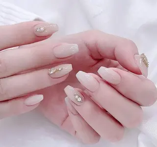 ネイル AngelChris ビューティーサロンのネイルデザイン