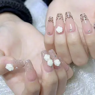 ネイル Queens 榊 まおのネイルデザイン