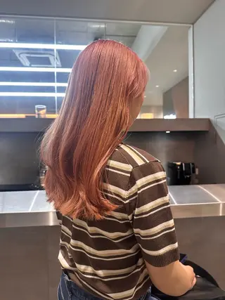 ロング カラー 大塚 夏生のヘアスタイル