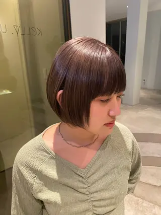 ショート カラー kelly.un MIUのヘアスタイル