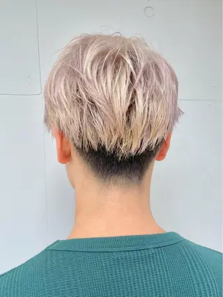 ショート メンズ もにか🌞原宿/渋谷 🌝ブリーチカラーのヘアスタイル