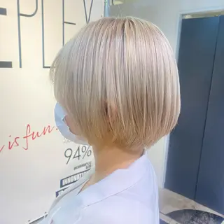 ショート カラー 山本 夏未のヘアスタイル
