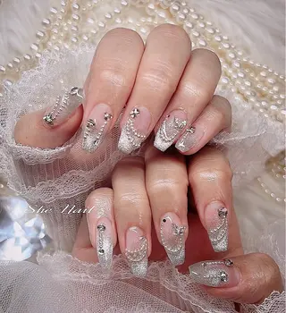 ネイル She   Nail所属・ISA_ BELLAのネイルデザイン
