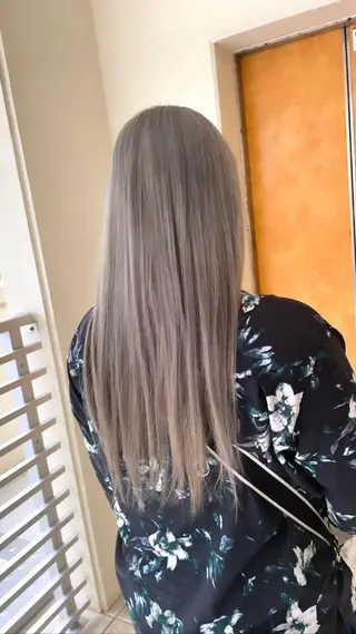 ロング andKおもろまち店 艶ダブルカラー✨のヘアスタイル