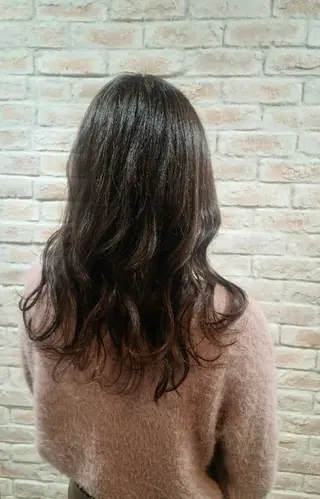 ロング カラー 赤松 摩美のヘアスタイル