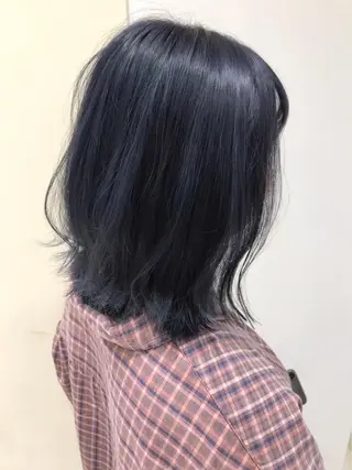 セミロング カラー ハッシュカット レイヤー池袋のヘアスタイル