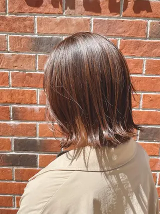 ミディアム 小林 愛花のヘアスタイル